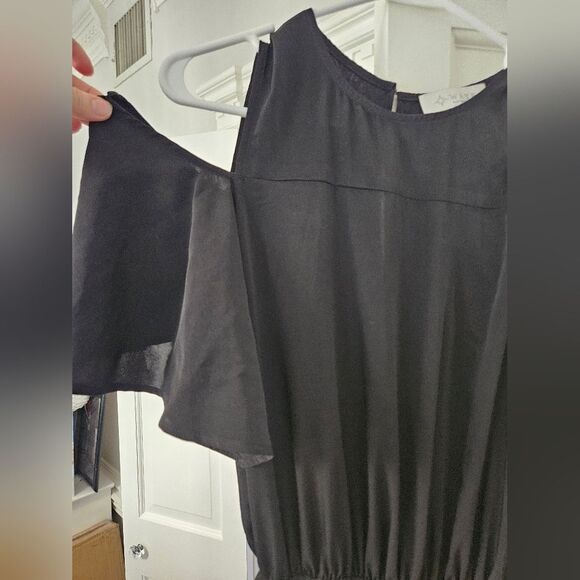 Revolve WAYF Cold-Shoulder jumpsuit size xs - Picture 4 of 6